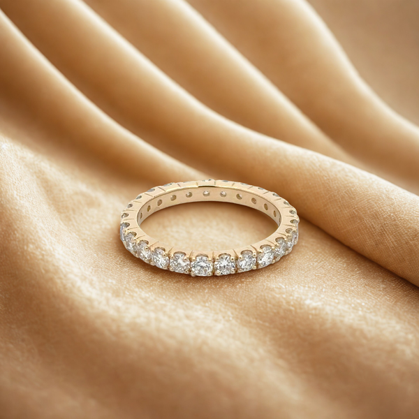 Full Eternity Diamond Band, Round Brilliant, French Pavé