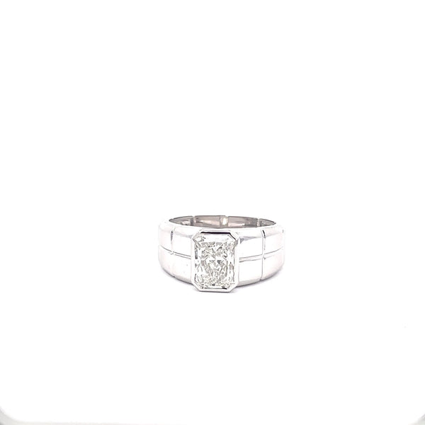 The Armand Radiant Bezel Signet Band