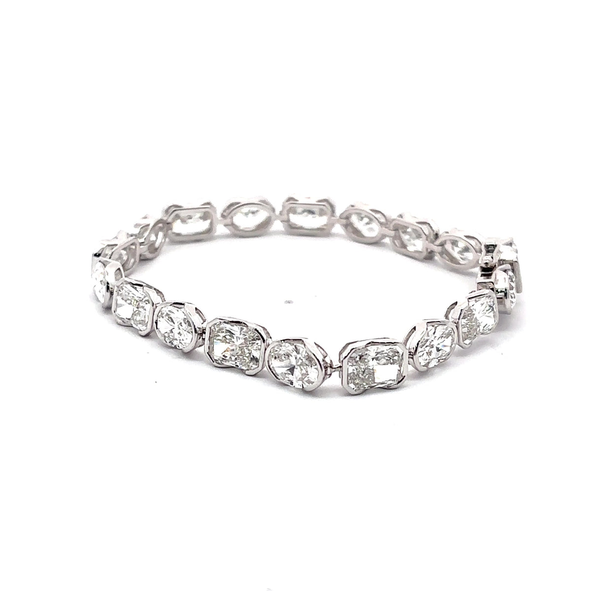 Vendome bezel oval and radiant diamond tennis bracelet