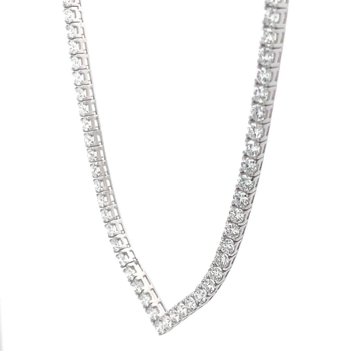 The Liliane V-Rivière Diamond Necklace