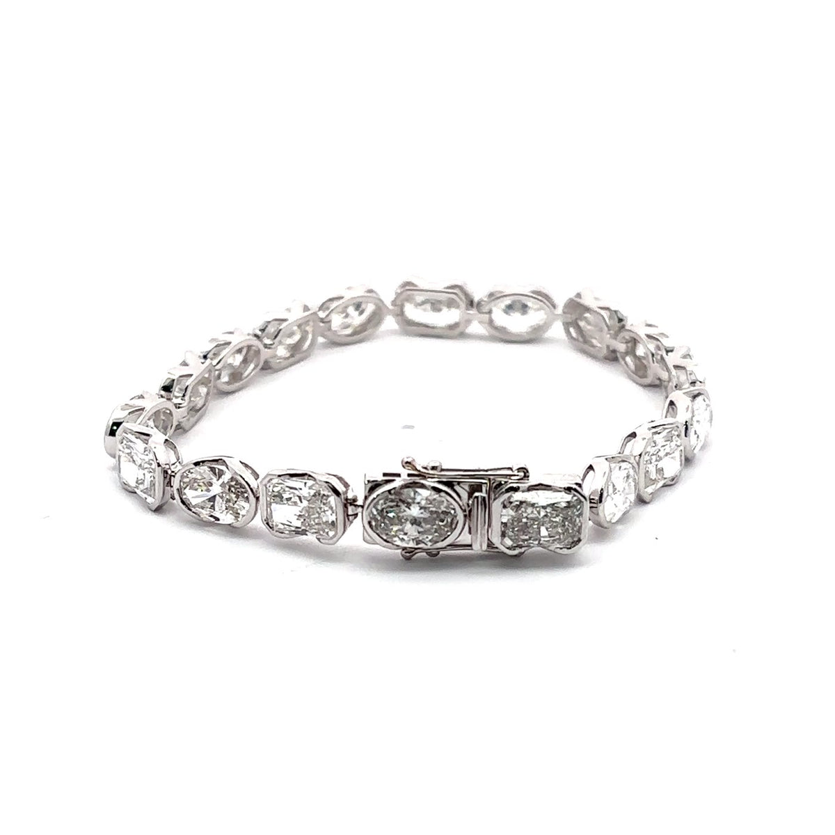 The Vendôme Bezel-Set Oval & Radiant Diamond Tennis Bracelet