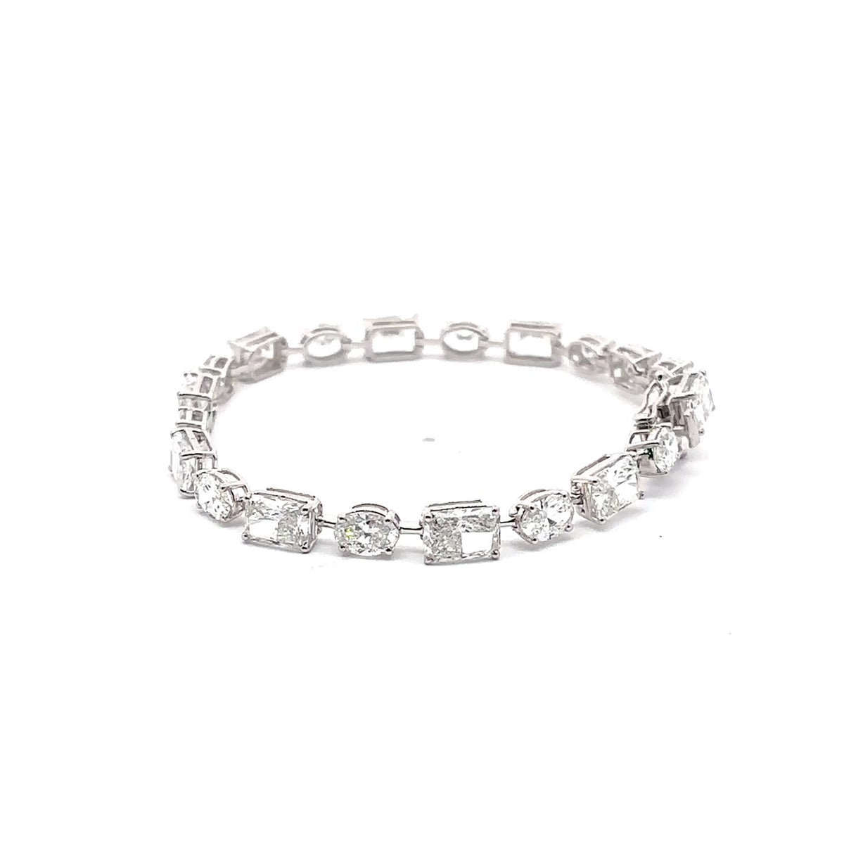 The Colette Oval & Radiant Diamond Tennis Bracelet