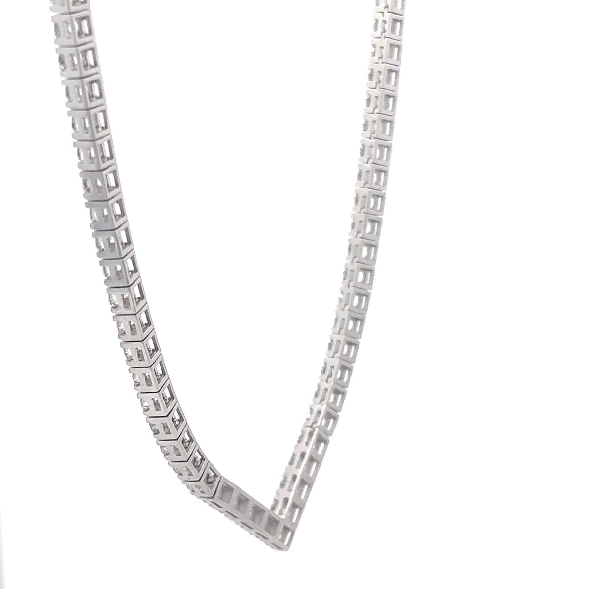 The Liliane V-Rivière Diamond Necklace