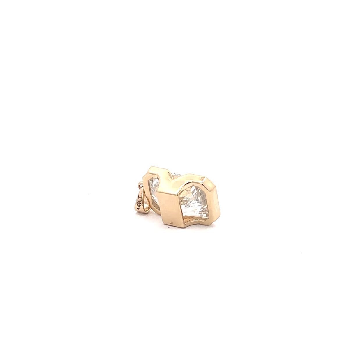 The Noémie Radiant Bezel Pendant