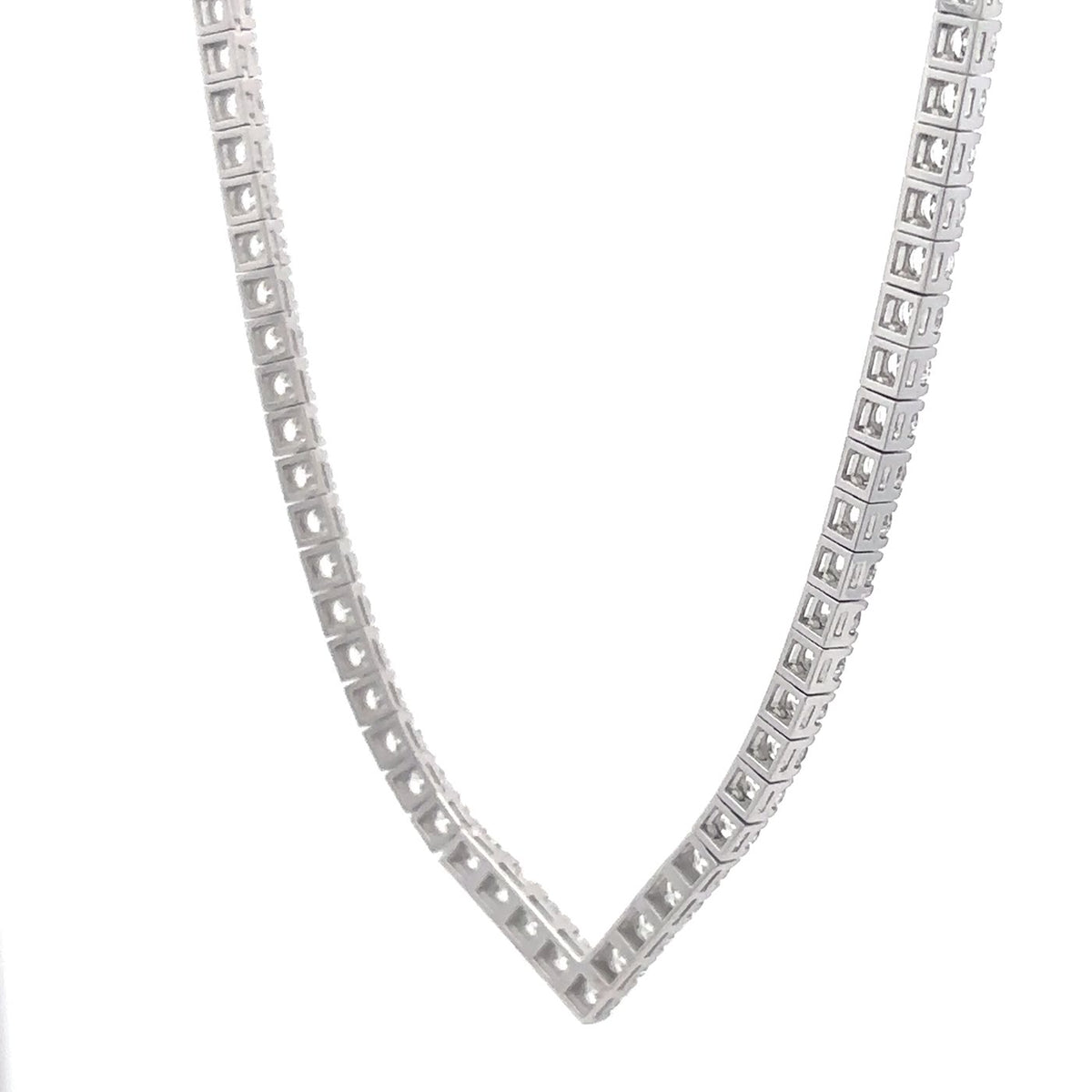 The Liliane V-Rivière Diamond Necklace