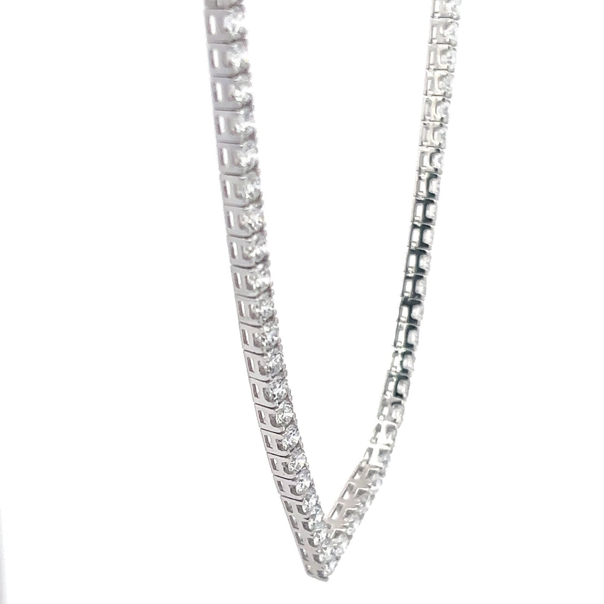 The Liliane V-Rivière Diamond Necklace
