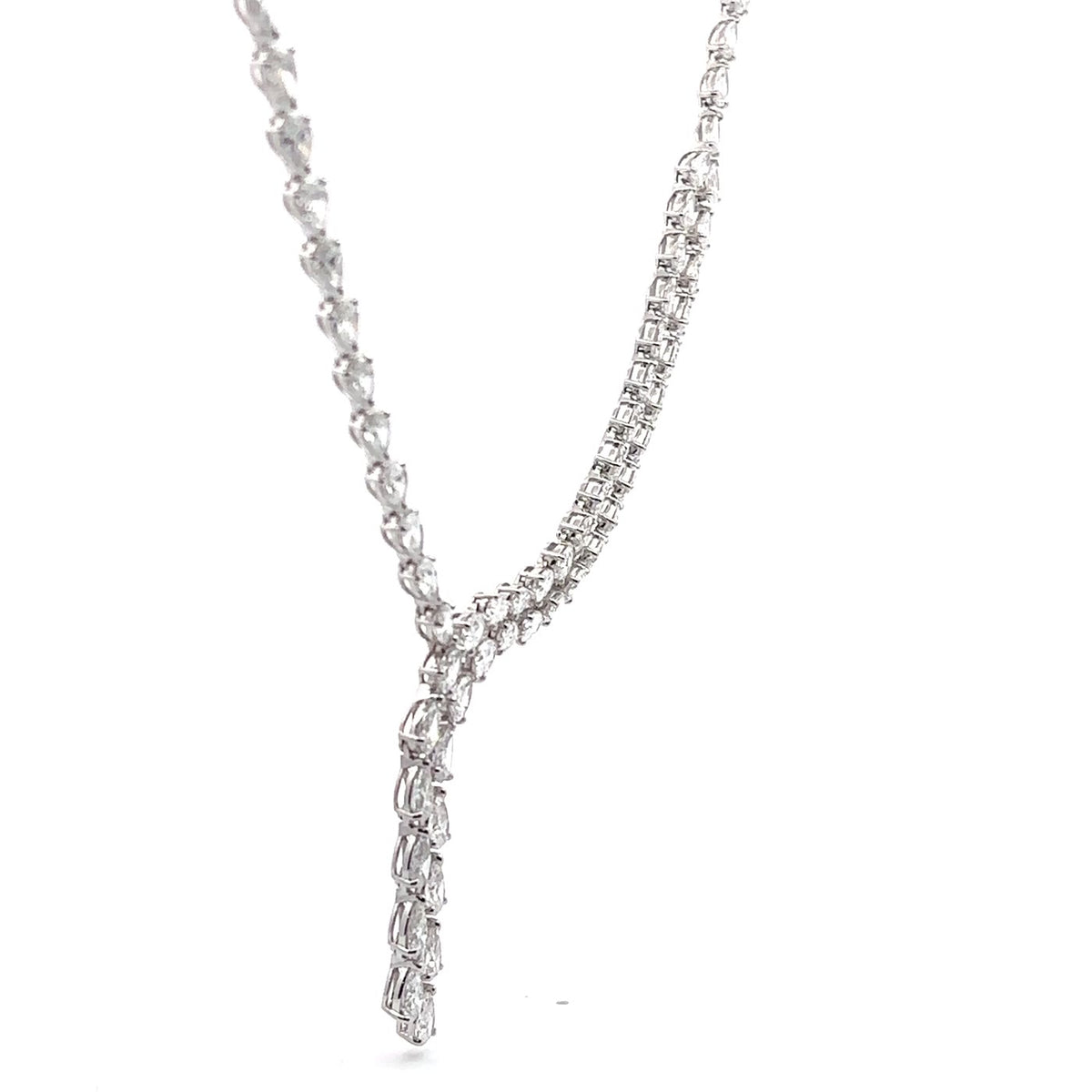 The Comète Pear Diamond Necklace