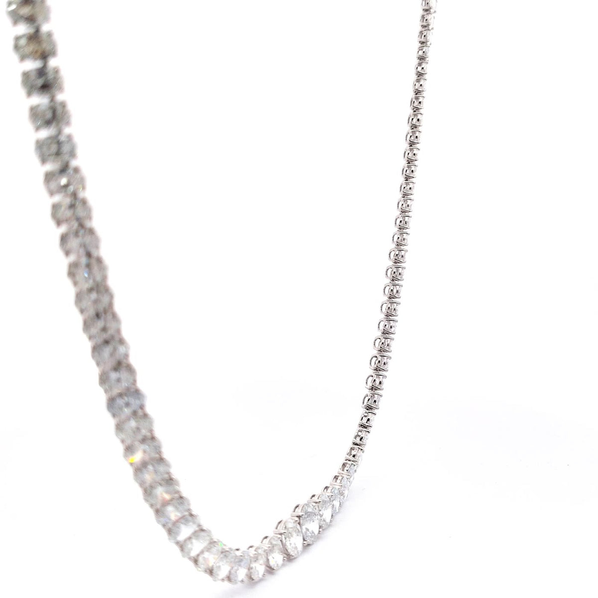 The Lumière Graduated Oval Diamond Necklace