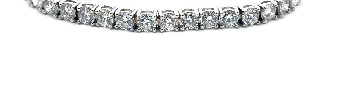 The Helene round diamond tennis bracelet