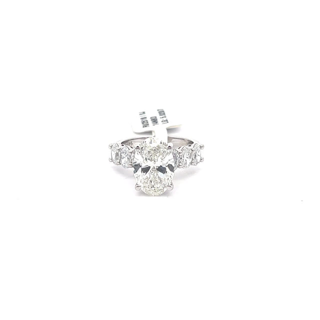The Aurelie oval diamond ring with graduated sides in 14K white gold