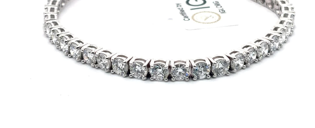 The Genevieve round diamond tennis bracelet in 18K white gold