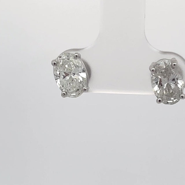 The Hélène Oval Diamond Studs